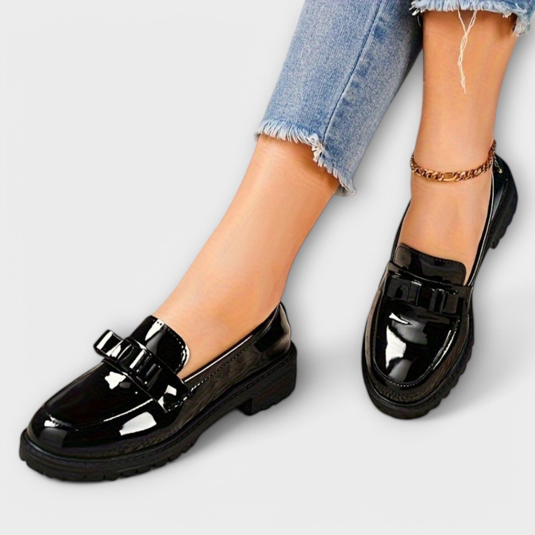 Elegante Damen Mokassins Schwarz aus Lackleder mit Schleife