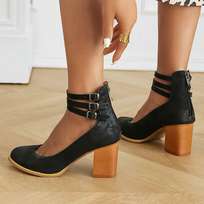 Casilda | Glatte Sandalen mit Riemen und dicker Absatz