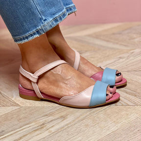 Roselina | Asymmetrische Sandalen im bunten Blockstil