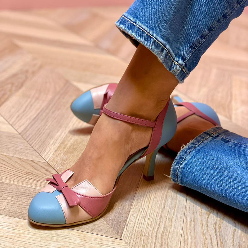 Bellarosa | Bunte Sandalen mit Knoten und Riemen, mit runder Spitze